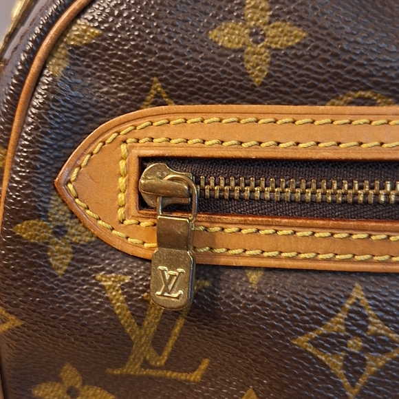 BEAUTIFUL 💫💥💫 Louis Vuitton Monogram Senlis Crossbody - Picture 8 of 16
